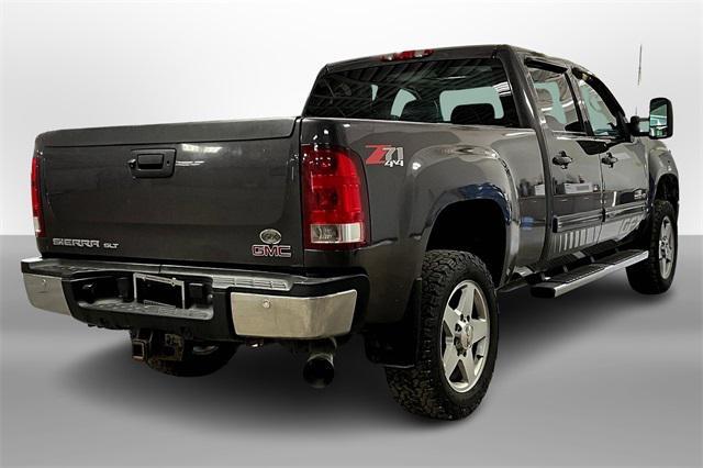 Photo of 2011 Midnight Blue Metallic GMC Sierra 2500