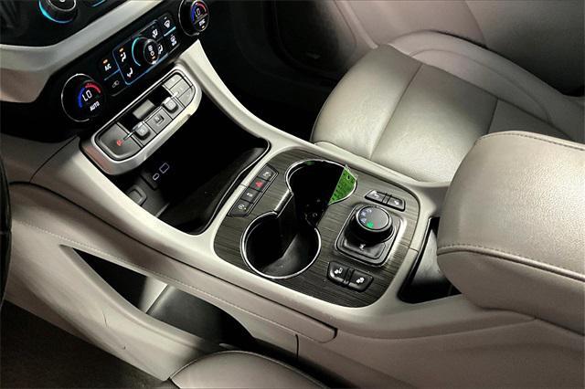 Photo of 2022 Midnight Blue Metallic GMC Acadia