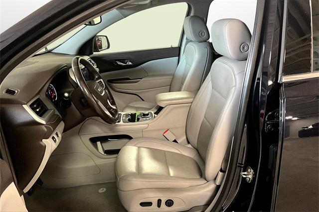 Photo of 2022 Midnight Blue Metallic GMC Acadia