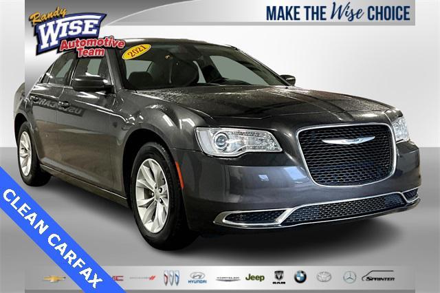 2021 Chrysler 300