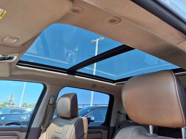 Photo of 2019 Ivory White Tri-Coat Pearlcoat RAM 1500