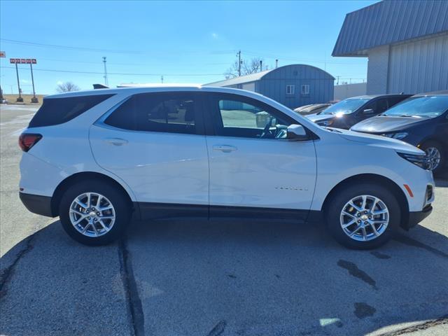 Photo of 2023 Summit White Chevrolet Equinox
