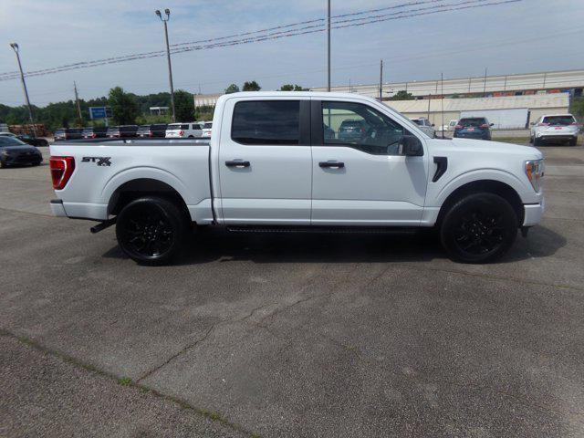 Photo of 2022 Oxford White Ford F-150