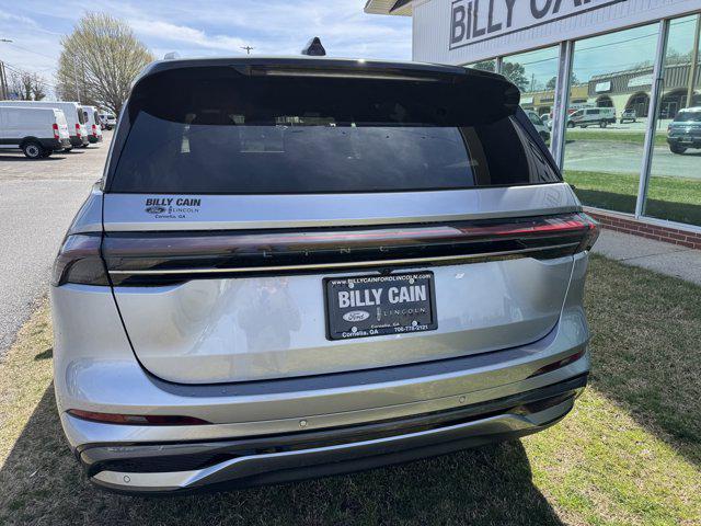 Photo of 2025 Silver Radiance Metallic Clearcoat Lincoln Nautilus