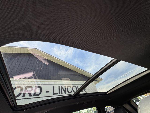 Photo of 2025 Silver Radiance Metallic Clearcoat Lincoln Nautilus