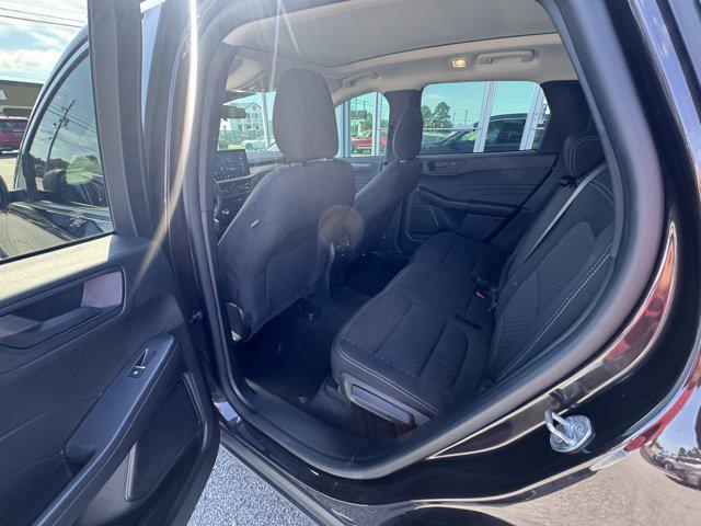 Photo of 2023 Cinnabar Red Metallic Premium Colorant Ford Escape