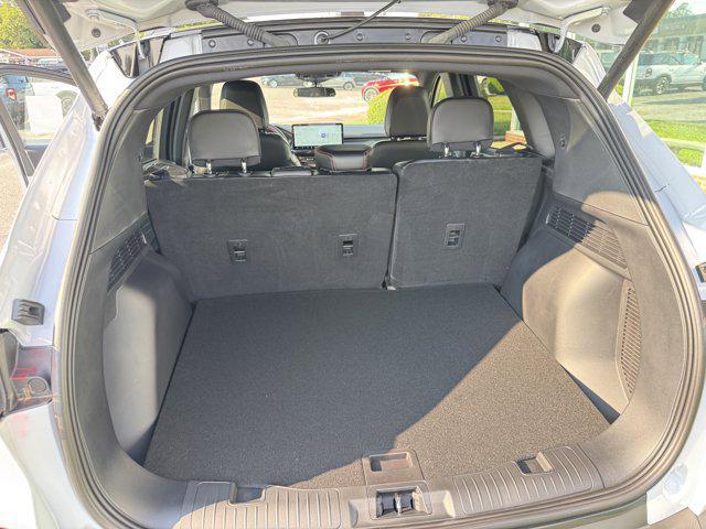 Photo of 2025 Space Silver Metallic Ford Escape