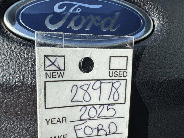 Photo of 2025 Space Silver Metallic Ford Escape