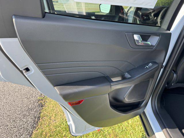 Photo of 2025 Space Silver Metallic Ford Escape