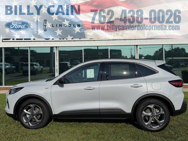 Photo of 2025 Space Silver Metallic Ford Escape