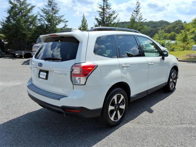 Photo of 2017 Crystal White Pearl Subaru Forester
