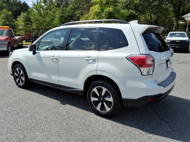 Photo of 2017 Crystal White Pearl Subaru Forester
