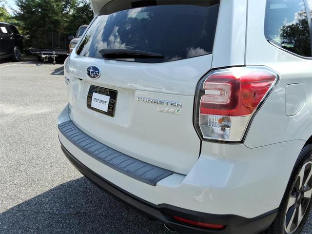 Photo of 2017 Crystal White Pearl Subaru Forester