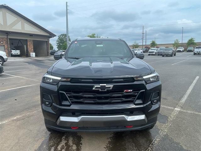 Photo of 2025 Black Chevrolet Colorado