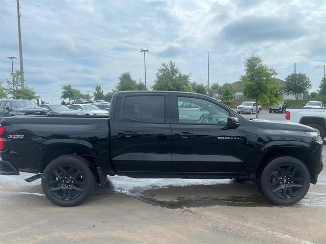 Photo of 2025 Black Chevrolet Colorado