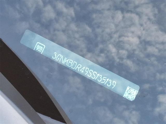 Photo of 2025 Summit White Chevrolet Blazer