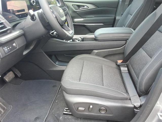 Photo of 2026 Sterling Gray Metallic Chevrolet Traverse