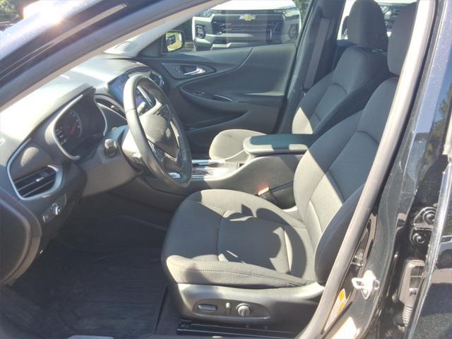 Photo of 2021 Mosaic Black Metallic Chevrolet Malibu
