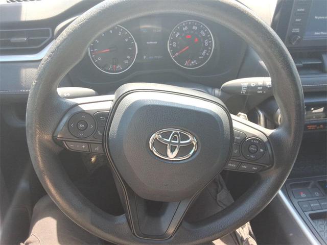 Photo of 2019 Super White Toyota RAV4