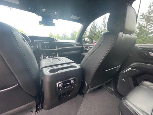 Photo of 2024 Onyx Black GMC Yukon XL