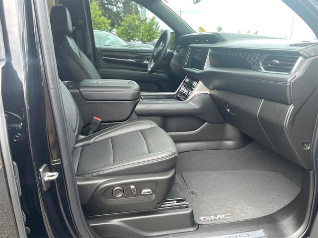 Photo of 2024 Onyx Black GMC Yukon XL