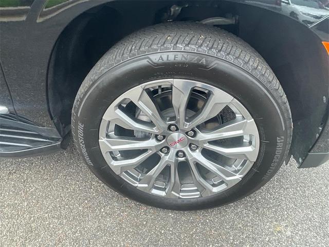 Photo of 2024 Onyx Black GMC Yukon XL