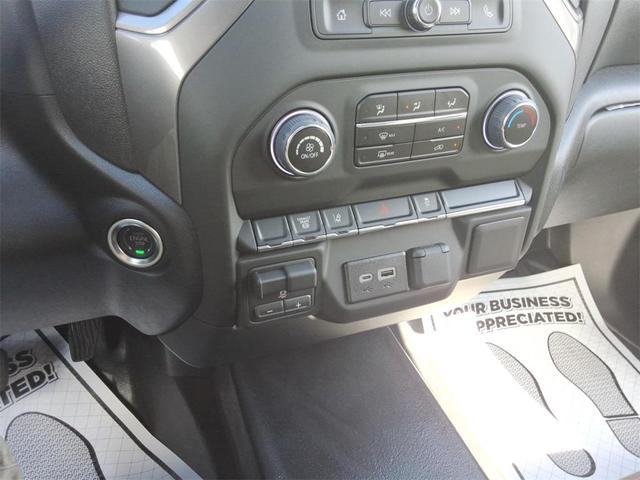 Photo of 2025 Summit White Chevrolet Silverado 3500