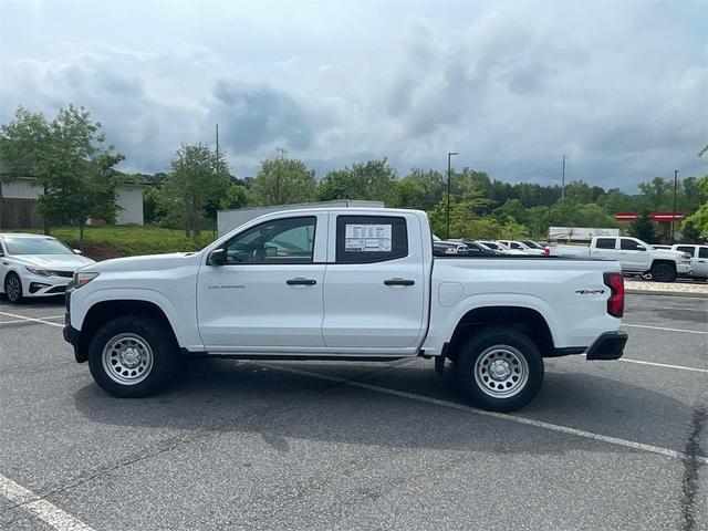 Photo of 2025 Summit White Chevrolet Colorado