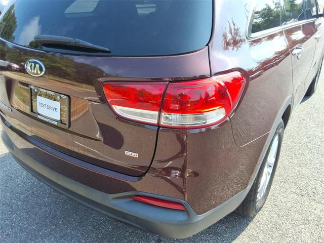 Photo of 2017 Sangria Kia Sorento