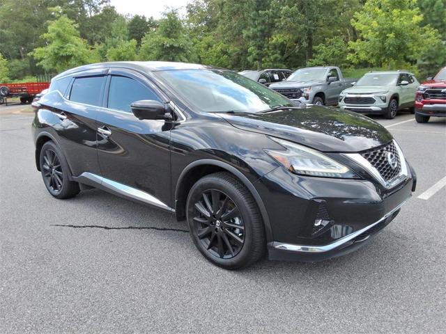 Photo of 2021 Magnetic Black Pearl Nissan Murano