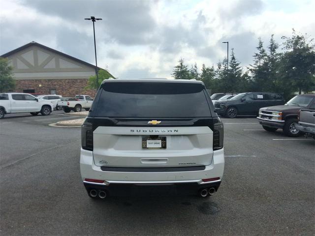 Photo of 2025 Iridescent Pearl Tricoat Chevrolet Suburban