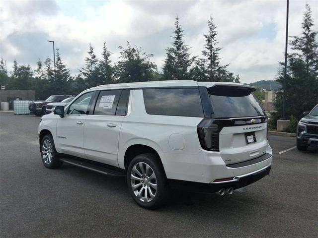 Photo of 2025 Iridescent Pearl Tricoat Chevrolet Suburban