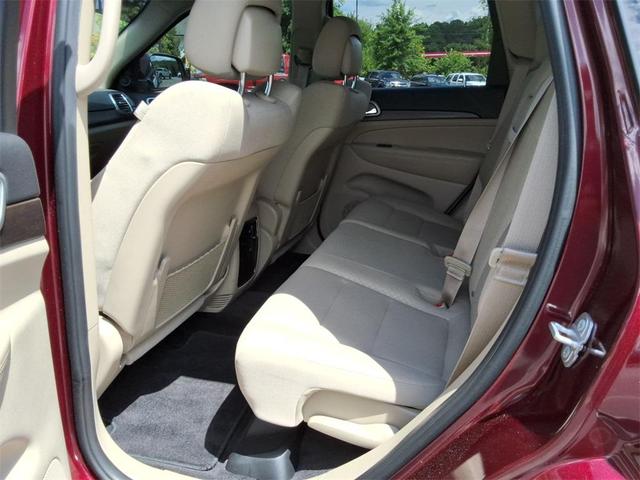 Photo of 2018 Velvet Red Pearlcoat Jeep Grand Cherokee