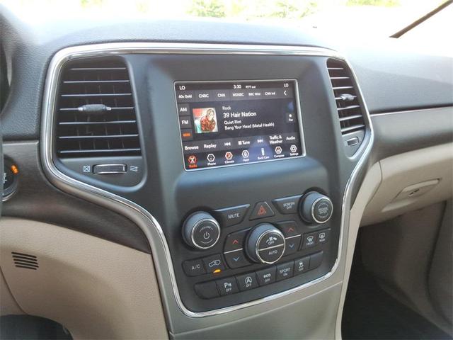 Photo of 2018 Velvet Red Pearlcoat Jeep Grand Cherokee