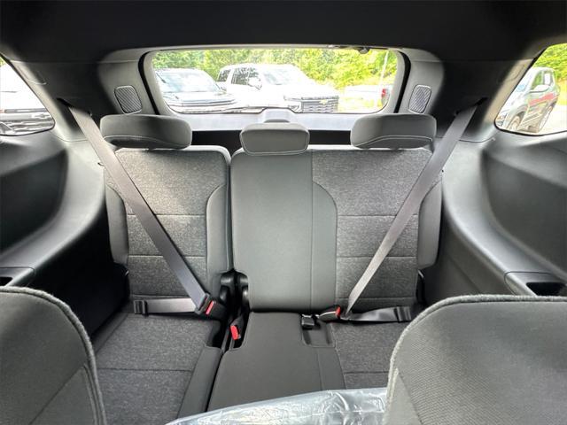 Photo of 2025 Radiant Red Tintcoat Chevrolet Traverse