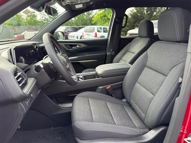 Photo of 2025 Radiant Red Tintcoat Chevrolet Traverse
