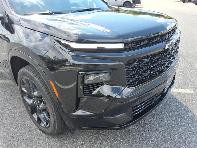 Photo of 2026 Mosaic Black Metallic Chevrolet Traverse