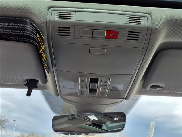 Photo of 2025 Kings Red Metallic P8p8 Volkswagen Jetta