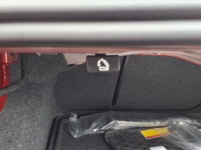 Photo of 2025 Kings Red Metallic P8p8 Volkswagen Jetta
