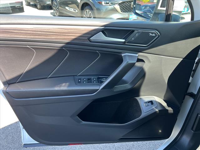 Photo of 2023 Opal White Pearl Volkswagen Tiguan