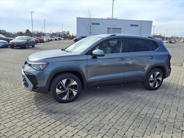 Photo of 2025 Platinum Gray Metallic 2r2r Volkswagen Taos