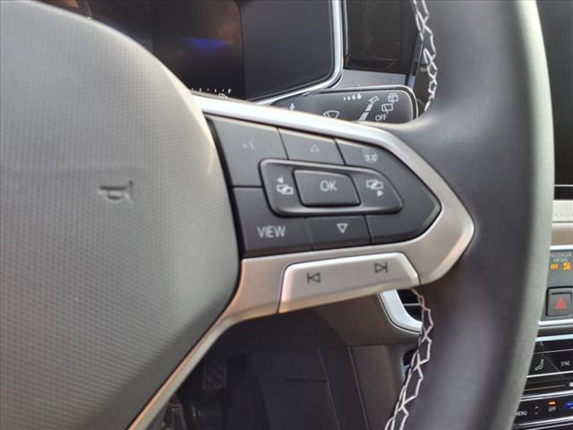Photo of 2025 Platinum Gray Metallic 2r2r Volkswagen Taos