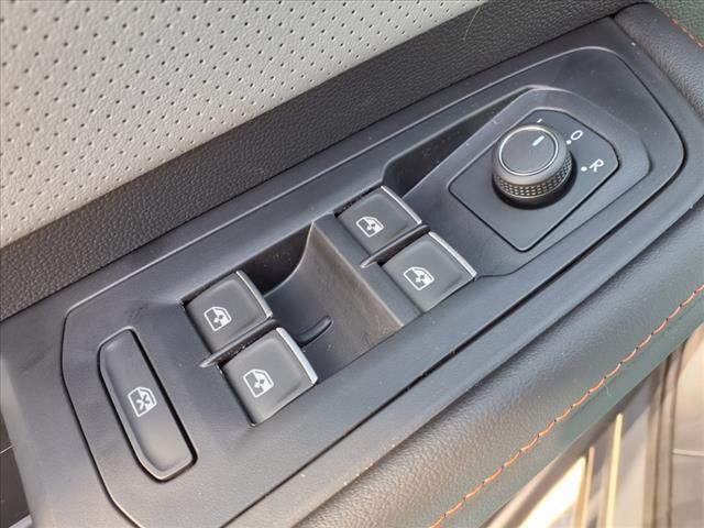 Photo of 2025 Pure Gray J2j2 Volkswagen Atlas