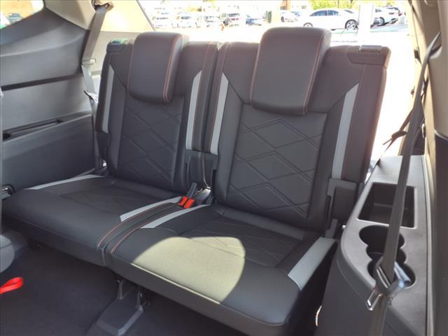 Photo of 2025 Pure Gray J2j2 Volkswagen Atlas