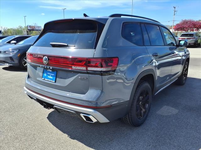 Photo of 2025 Pure Gray J2j2 Volkswagen Atlas