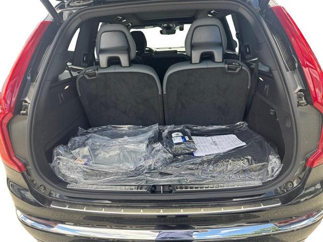 Photo of 2025 Onyx Black Volvo XC90