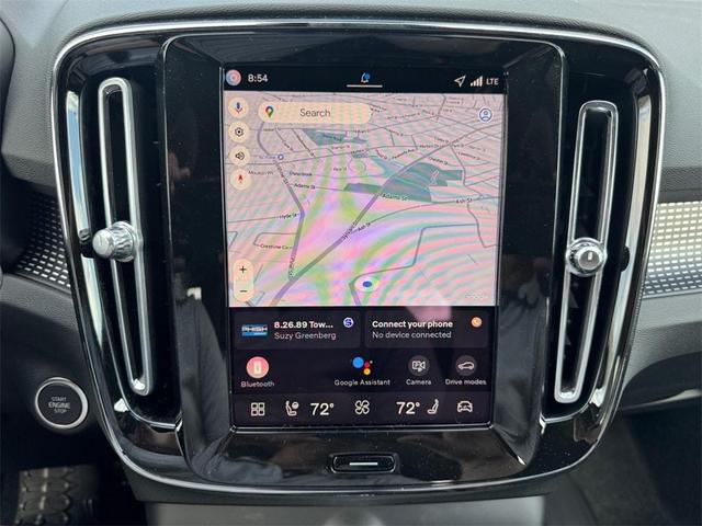 Photo of 2026 Vapour Gray Volvo XC40