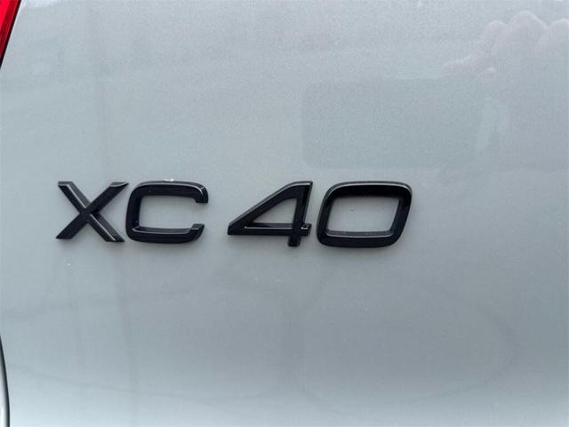 Photo of 2026 Vapour Gray Volvo XC40