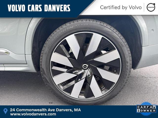 Photo of 2024 Gray Volvo XC90 Recharge Plug-In Hybrid