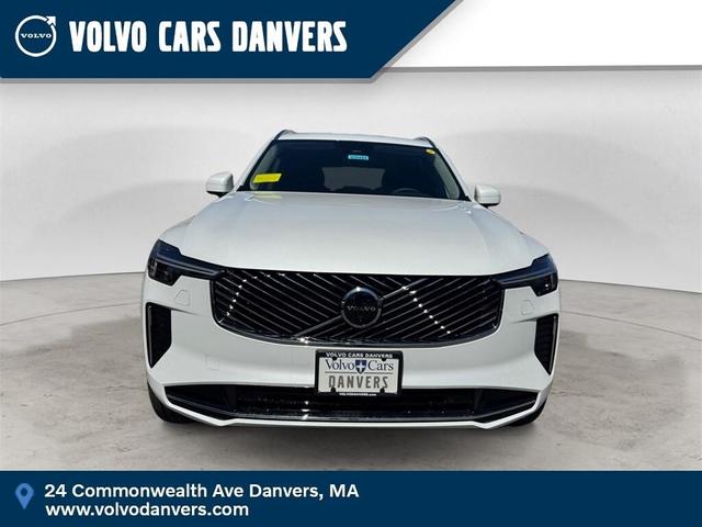 Photo of 2025 Crystal White Pearl Volvo XC90